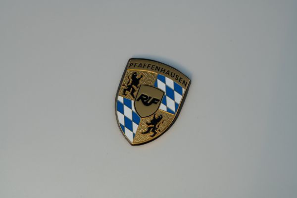 klasicni-porsche-911-iz-1981-godine-predstavlja-stvari-od-kojih-nastaju-snovi