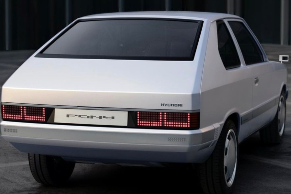 hyundai-ozivljava-svoju-legendarnu-masinu-pretvarajuci-je-u-elektricni-model