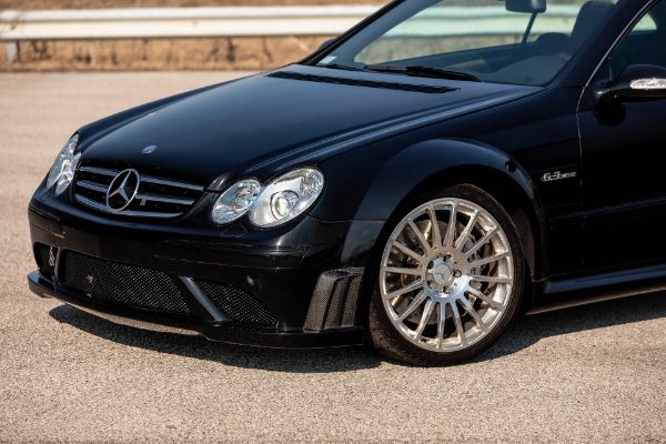 vuk-u-jagnjecoj-kozi-mercedes-benz-clk-63-amg-black-series