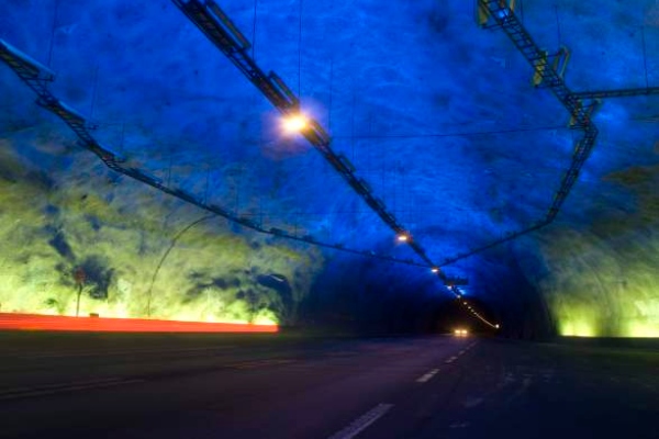 najunikatniji-i-najduzi-tunel-na-svetu-za-motorna-vozila