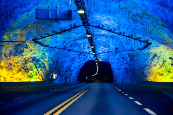 najunikatniji-i-najduzi-tunel-na-svetu-za-motorna-vozila
