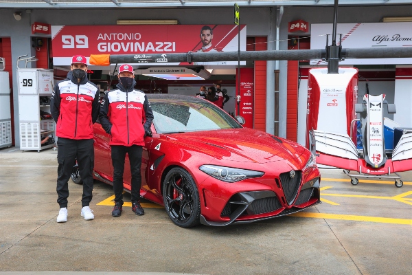 giulia-gtam-specijalni-gost-kimija-raikonena-i-antonija-dovinacija-na-imola-gran-priju