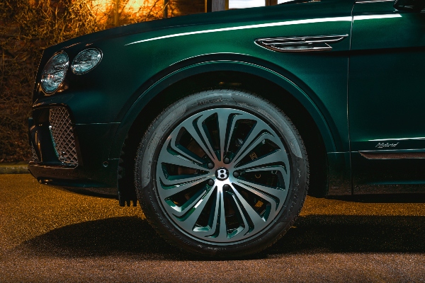 bentley-mulliner-predstavlja-unikatno-izdanje-bentayga-modela