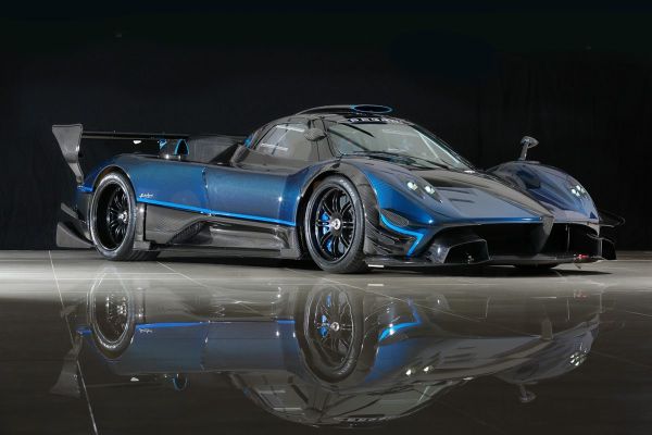 pagani-revolucion-trkacko-umetnicko-delo-i-san-svakog-kolekcionara