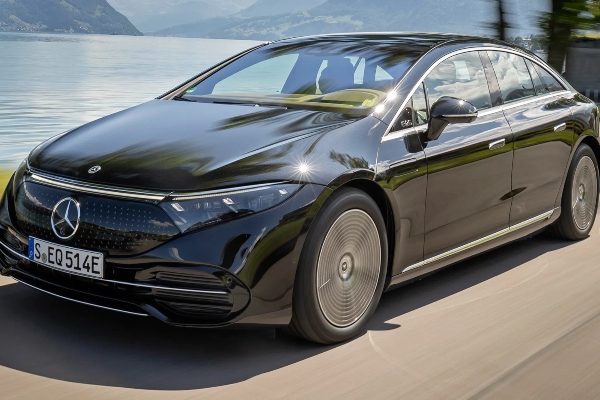 mercedes-krece-sa-zvanicnom-prodajom-svojih-eqs-modela