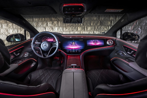 mercedes-krece-sa-zvanicnom-prodajom-svojih-eqs-modela
