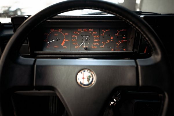 75-turbo-evoluzione-neprikosnoveni-klasik-kompanije-alfa