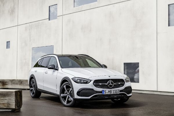 mercedes-predstavlja-c-klasu-za-sve-terene