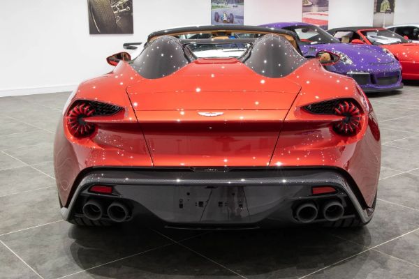 vanquish-zagato-speedster-predstavlja-umetnicko-delo-autoindustrije