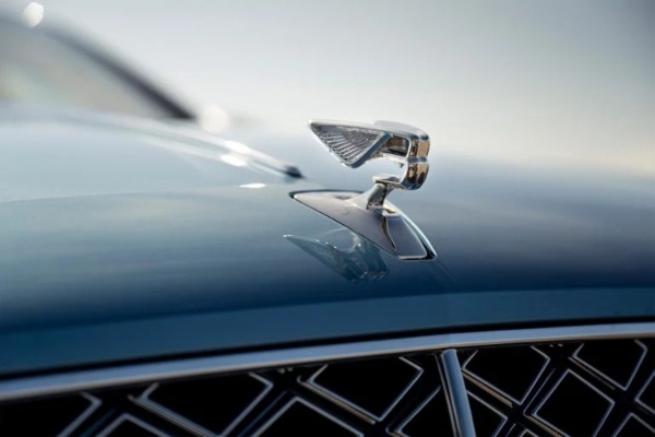 2022 Bentley Flying Spur Mulliner - Luksuz koji pomera granice
