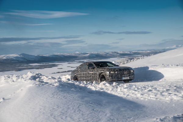 bmw-i-novi-elektricni-i7-na-zimskim-testovima-u-svedskoj