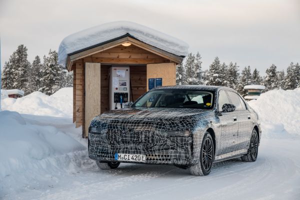 BMW i novi električni i7 na zimskim testovima u Švedskoj