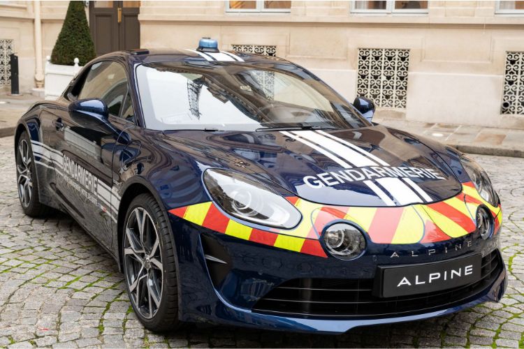 Francuska žandarmerija dobila prve automobili nove A110 linije