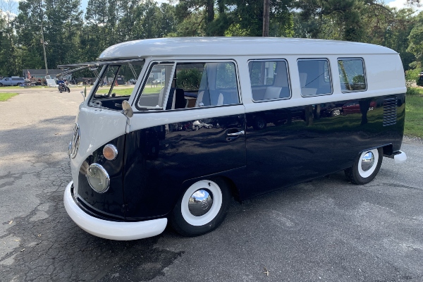 zadivljujuca-restauracija-legendarnog-vw-bus-type-ii-modela