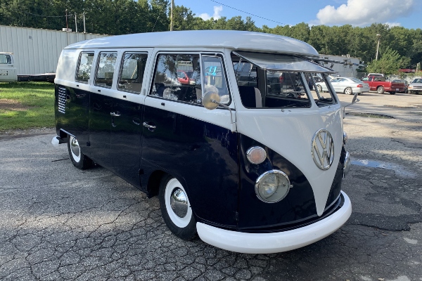 zadivljujuca-restauracija-legendarnog-vw-bus-type-ii-modela