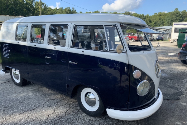 zadivljujuca-restauracija-legendarnog-vw-bus-type-ii-modela