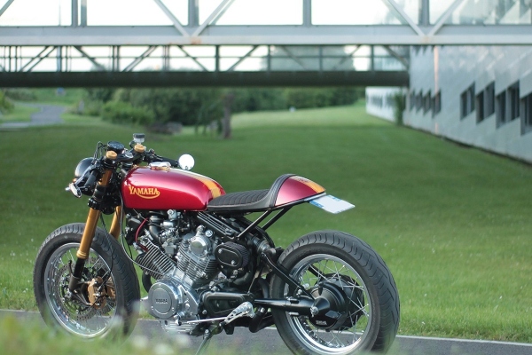 interesantna-restauracija-legendarnog-yamaha-xv750-virago-modela