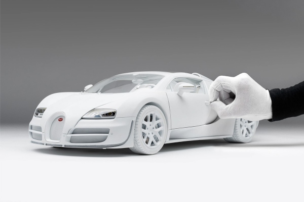 maketa-bugatti-veyron-grand-sport-vitesse-od-12000-dolara