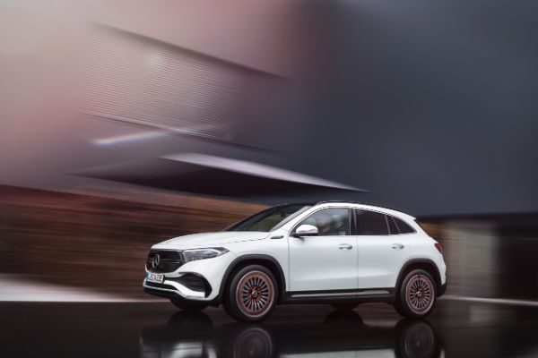 mercedes-eqa-elektricni-sportista-u-kompaktnom-formatu