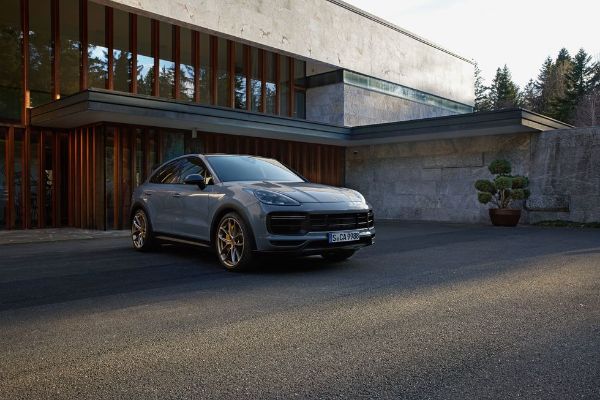 novo-porsche-savrsenstvo-v8-cayenne-coupe-turbo-gt-sa-brutalnih-631-ks