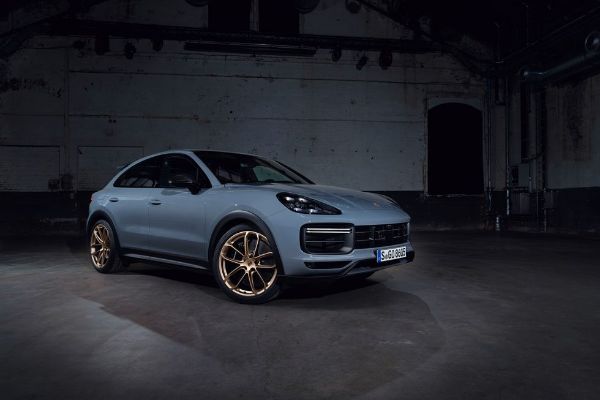 novo-porsche-savrsenstvo-v8-cayenne-coupe-turbo-gt-sa-brutalnih-631-ks