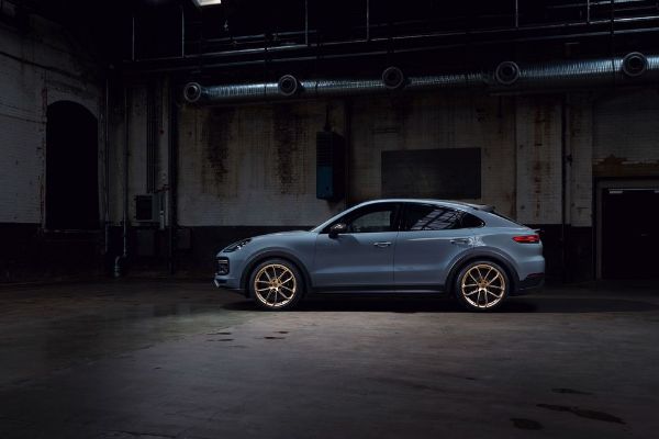 novo-porsche-savrsenstvo-v8-cayenne-coupe-turbo-gt-sa-brutalnih-631-ks