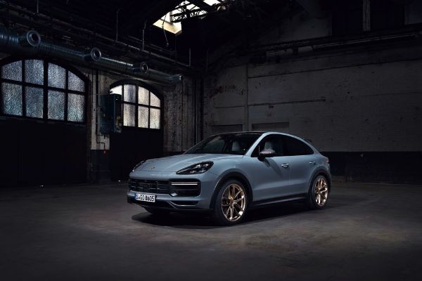 novo-porsche-savrsenstvo-v8-cayenne-coupe-turbo-gt-sa-brutalnih-631-ks