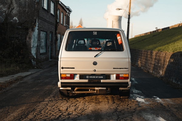 savrseni-t3-transporter-sa-porsche-911-sc-motorom-i-204-konja