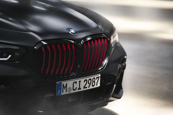 predite-na-mracnu-stranu-u-novim-bmw-specijalnim-izdanjima