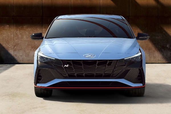 Hyundai predstavlja novu i moćnu 2022 Elantra N liniju