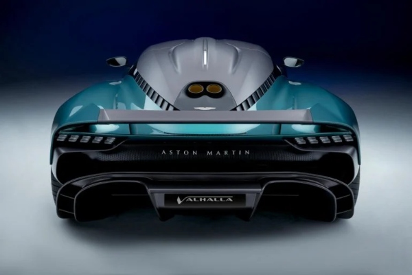 aston-martin-predstavlja-svoj-novi-valhalla-model