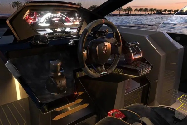 Konor Mekgregor predstavlja svoju novu Lamborghini jahtu