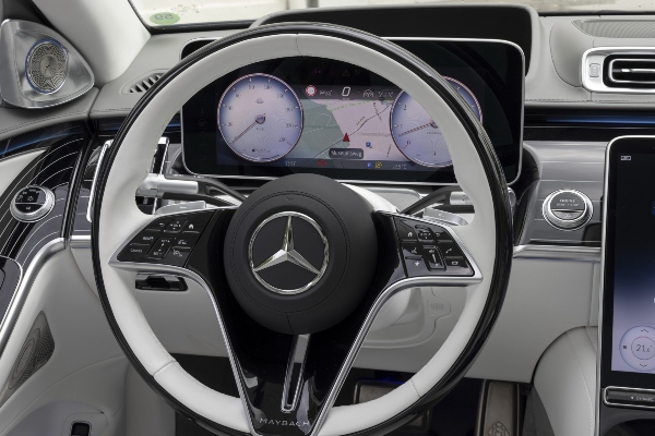 mercedes-maybach-s-class-startuje-sa-evropskom-kampanjom-u-dve-varijante