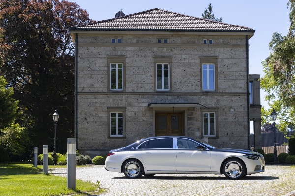 mercedes-maybach-s-class-startuje-sa-evropskom-kampanjom-u-dve-varijante