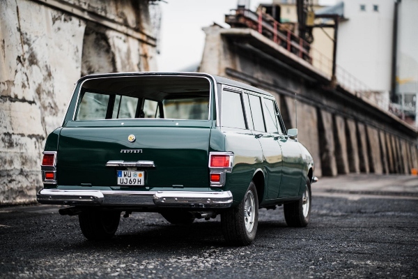 kolekcionar-koji-je-sebi-kreirao-ferrari-suv-davne-1969-godine