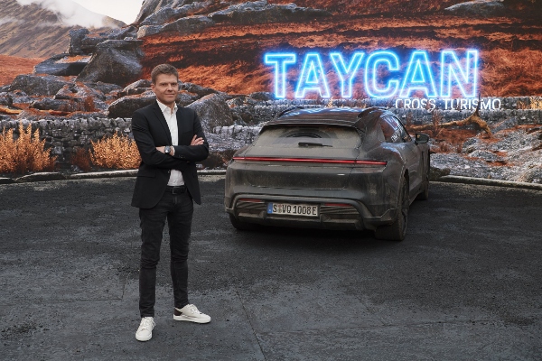 komfor-prakticnost-i-univerzalnost-novi-porsche-taycan-cross-turismo