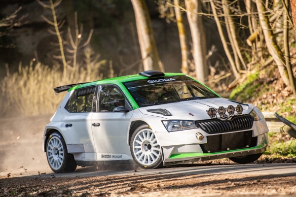 skoda-predstavlja-novo-punokrvno-reli-izdanje-modela-fabia