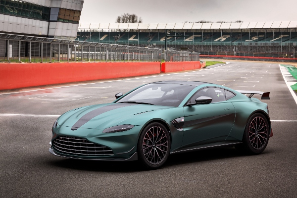 aston-martin-vantage-f1-edition-nova-masina-koja-trkacki-duh-prenosi-na-ulice