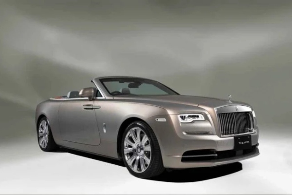 rolls-royce-predstavlja-jedinstveni-model-inspirisan-arhitekturom