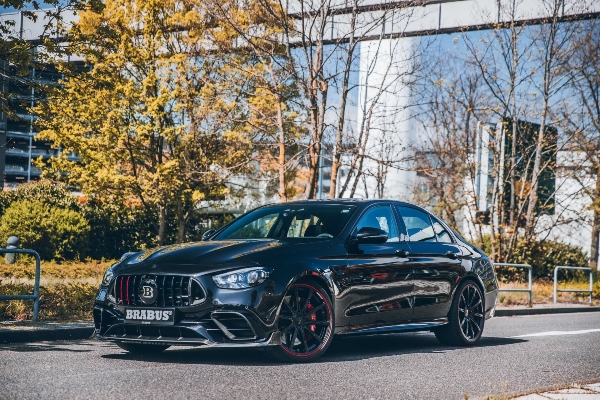 novi-mercedes-amg-e63-dobija-savrseni-tretman-kompanije-brabus