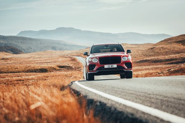 bentley-predstavlja-vrhunsku-sportsku-liniju-svog-bentayga-opsega