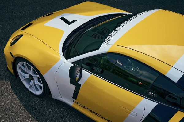 Pobednik Le Mana poželeo 911 GT3 u liveriji svog trkačkog modela