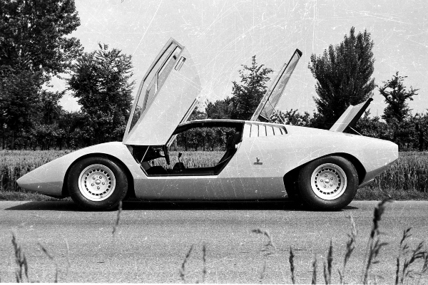 lamborghini-predstavlja-klasicni-coutach-prototip-podignut-iz-pepela