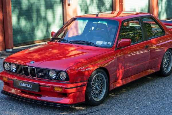 1990-e30-m3-sport-evolution-ikona-bavarske-kompanije