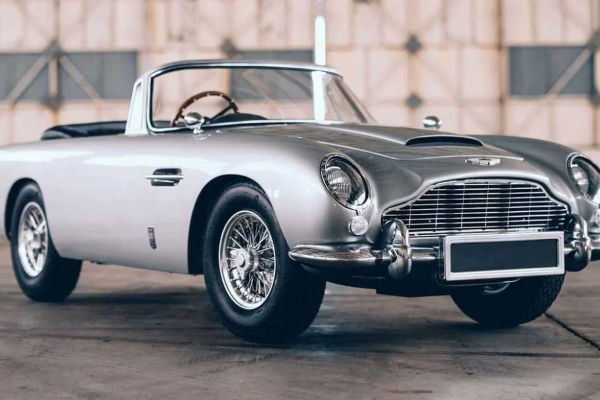 aston-martin-predstavlja-db5-no-time-to-die-junior-ediciju