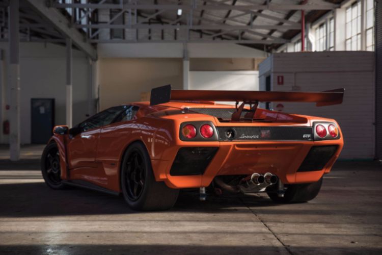 savrseni-lamborghini-diablo-gtr-superautomobili-30