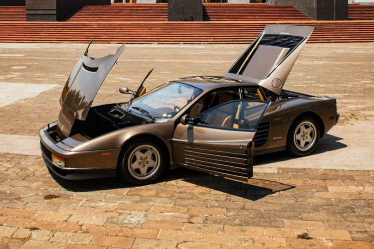 ferrari-testarossa-aukcija-16