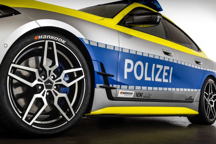 tjuner-ac-schnitzer-predstavlja-novi-model-za-nemacku-policiju-7