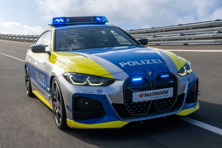 tjuner-ac-schnitzer-predstavlja-novi-model-za-nemacku-policiju-21