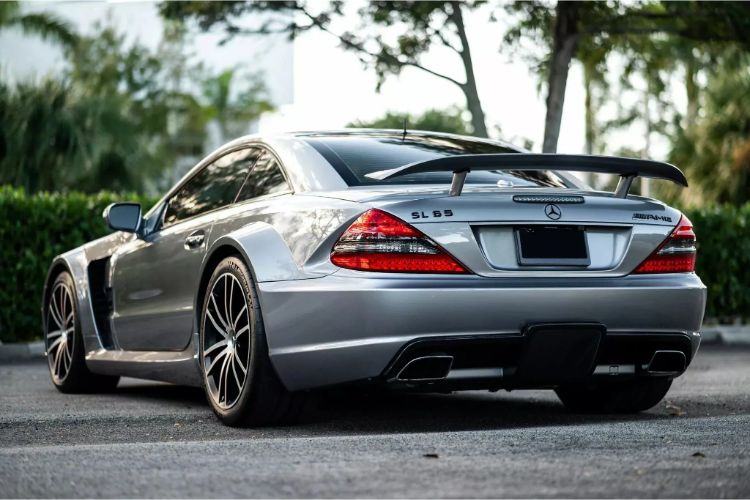 mercedes-sl-amg-black-series-3-1